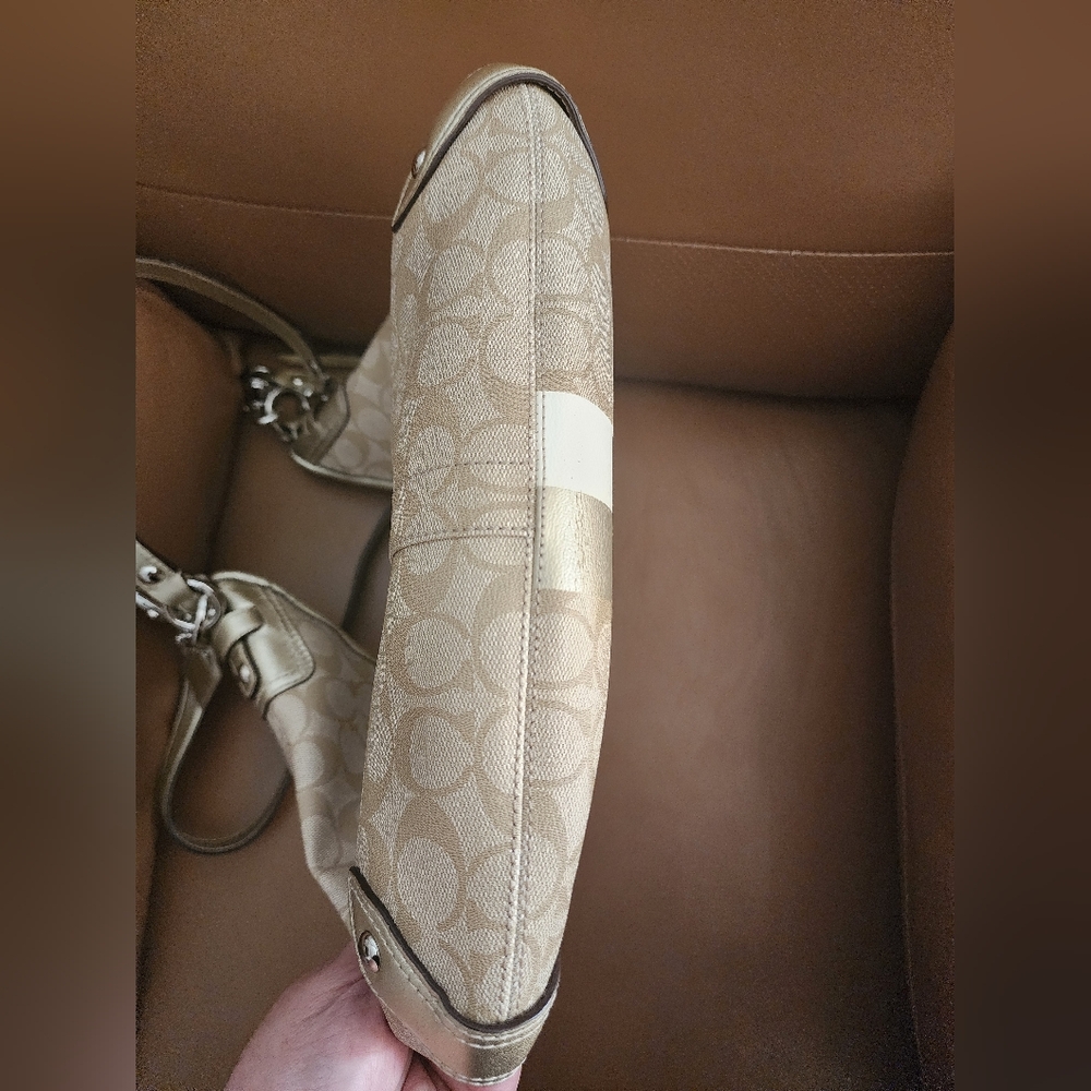 Coach Beige & White & Gold Adjustable 1 Crossbody/1 Shoulder Strap - Picture 8 of 16